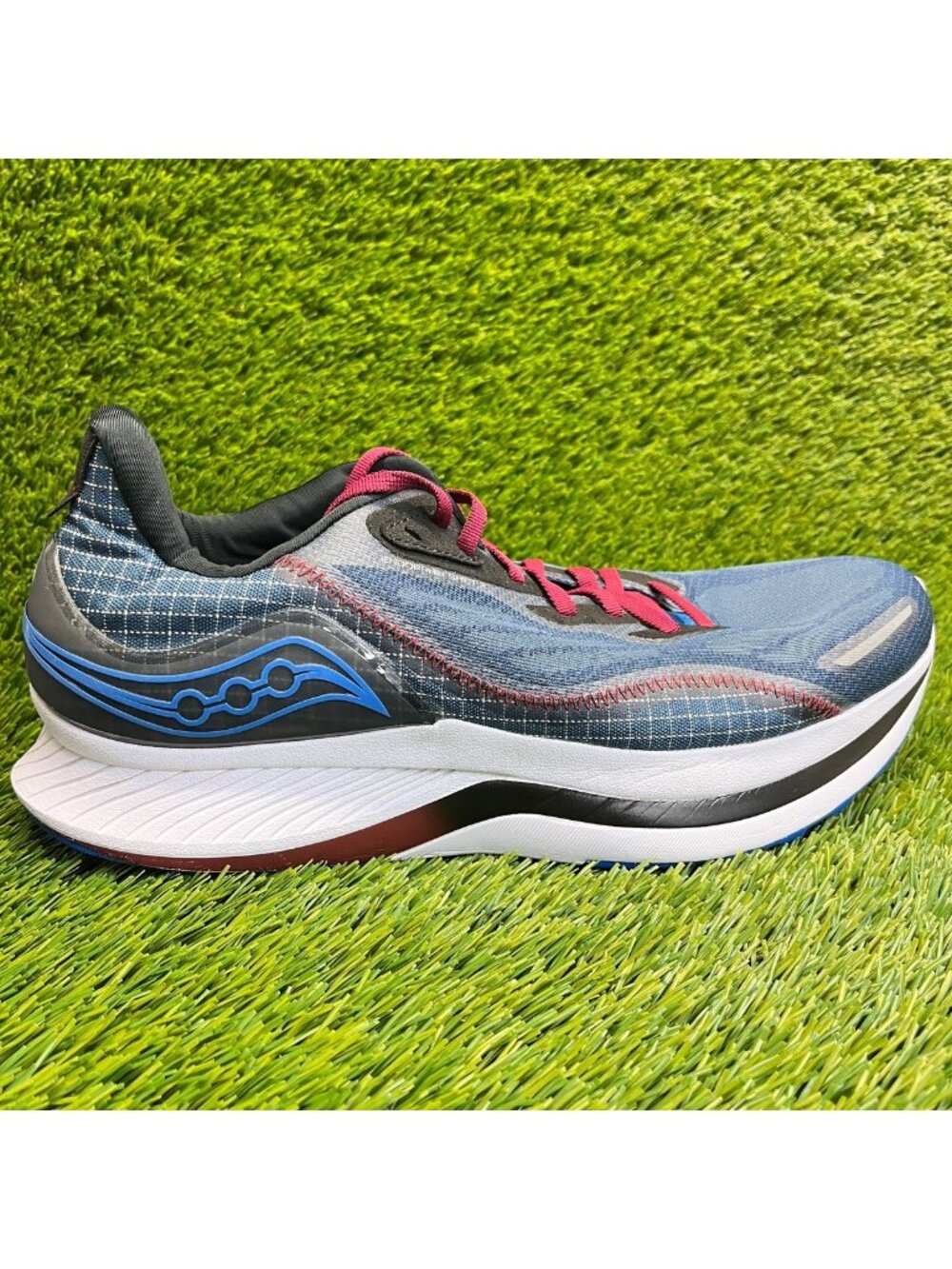 Saucony Endorphin Shift 2 Space Blue Mulberry Men Size 12 Running Shoes Sneakers
